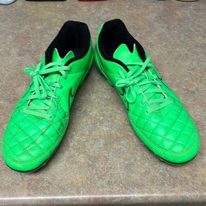 Mens green Nike soccer cleats